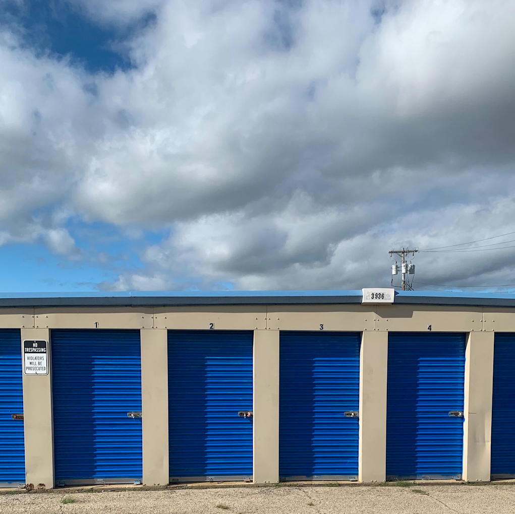 American Mini Warehouses -Self - Storage Facility Located in Madison, WI